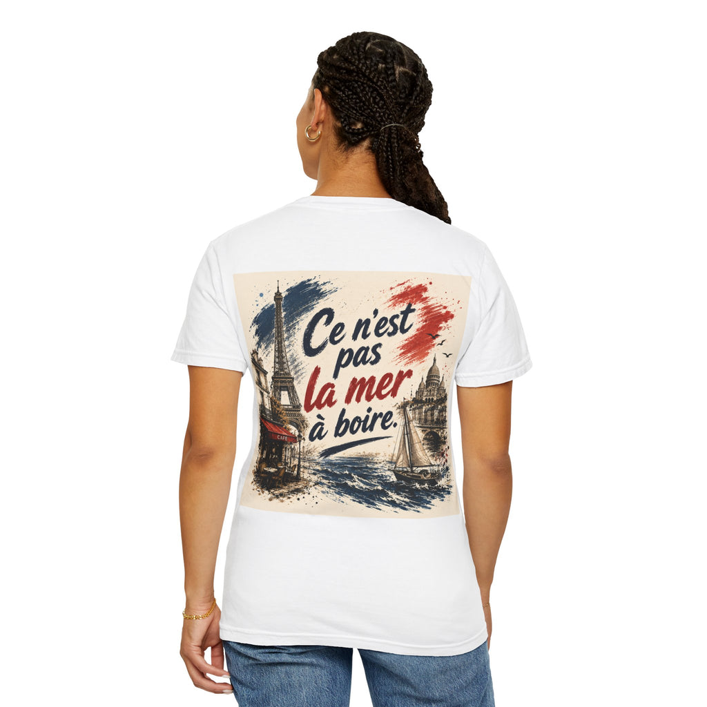 Paris Eiffel Tower Illustration T-Shirt | French Phrase Ce n'est pas la mer à boire