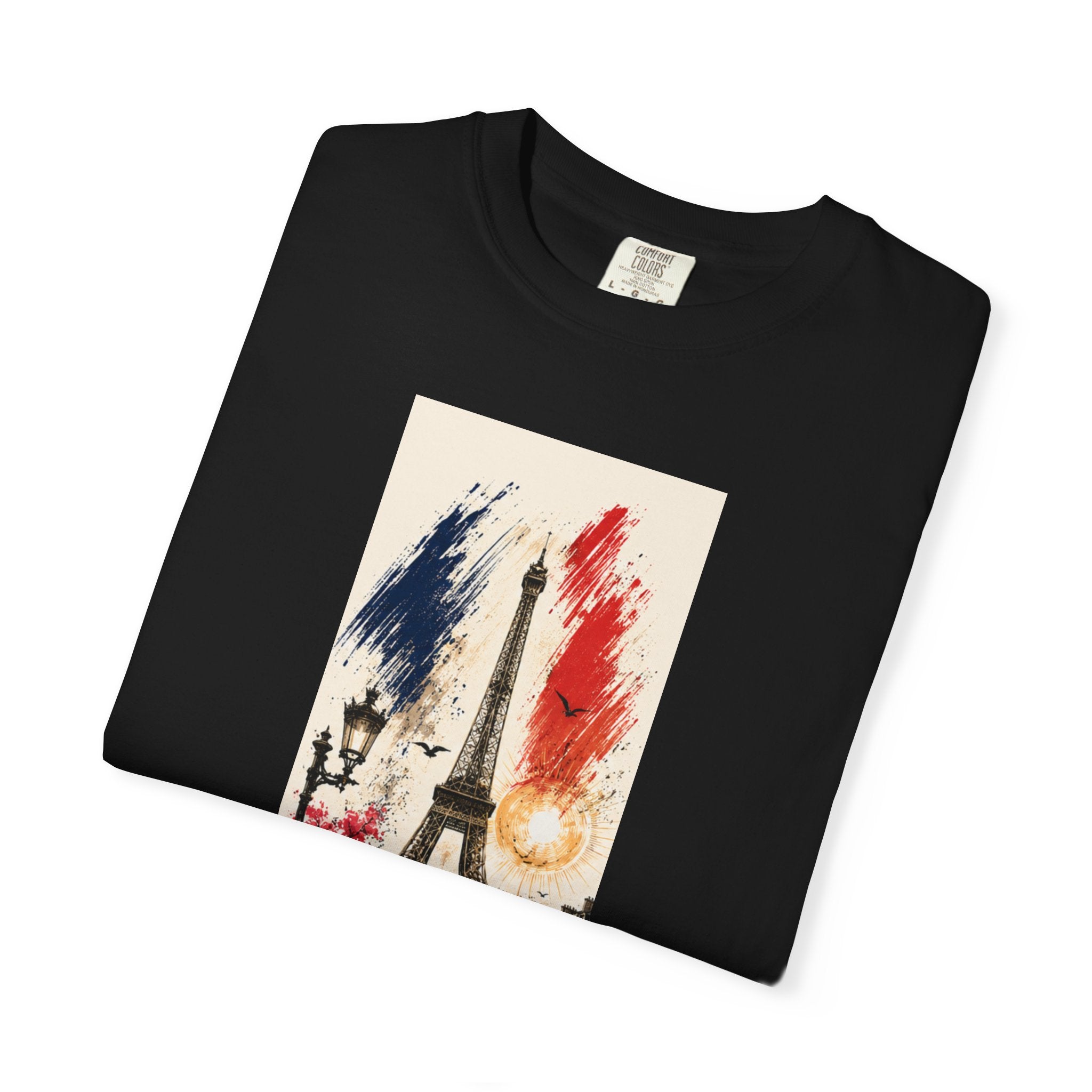 Paris Eiffel Tower Illustration T-Shirt | French Phrase Ce n'est pas la mer à boire