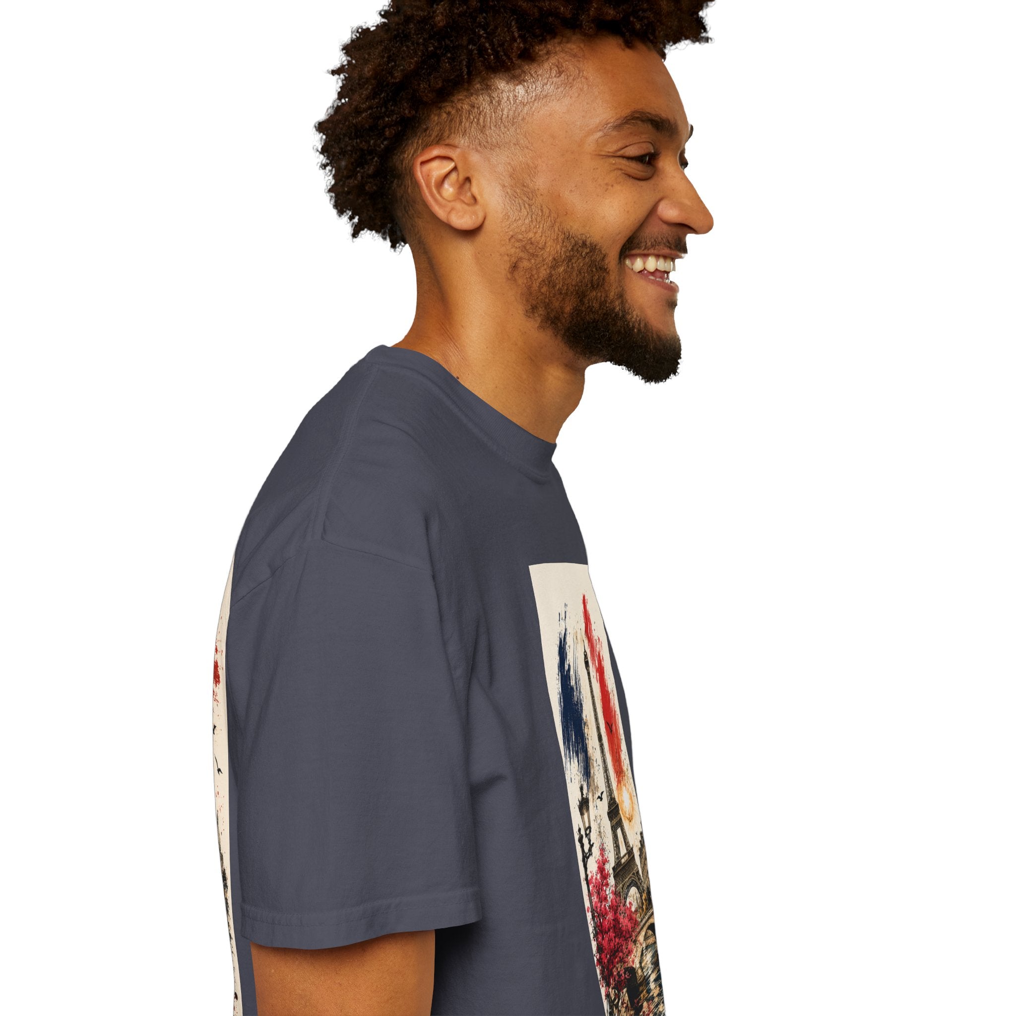 Paris Eiffel Tower Illustration T-Shirt | French Phrase Ce n'est pas la mer à boire