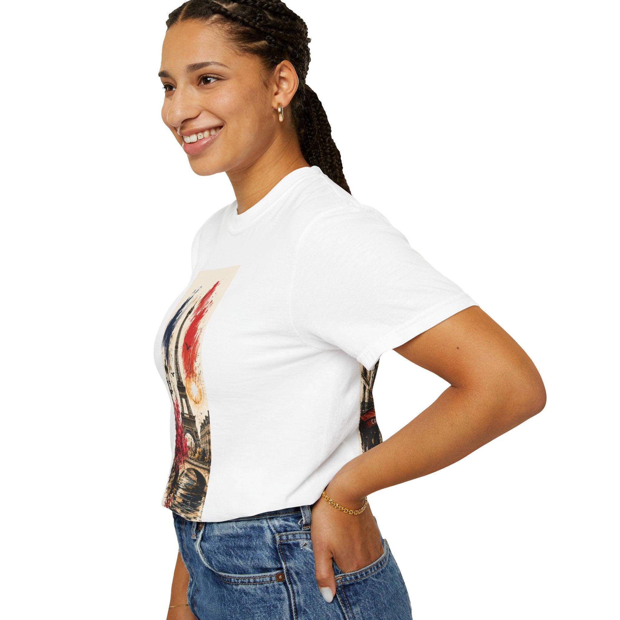 Paris Eiffel Tower Illustration T-Shirt | French Phrase Ce n'est pas la mer à boire