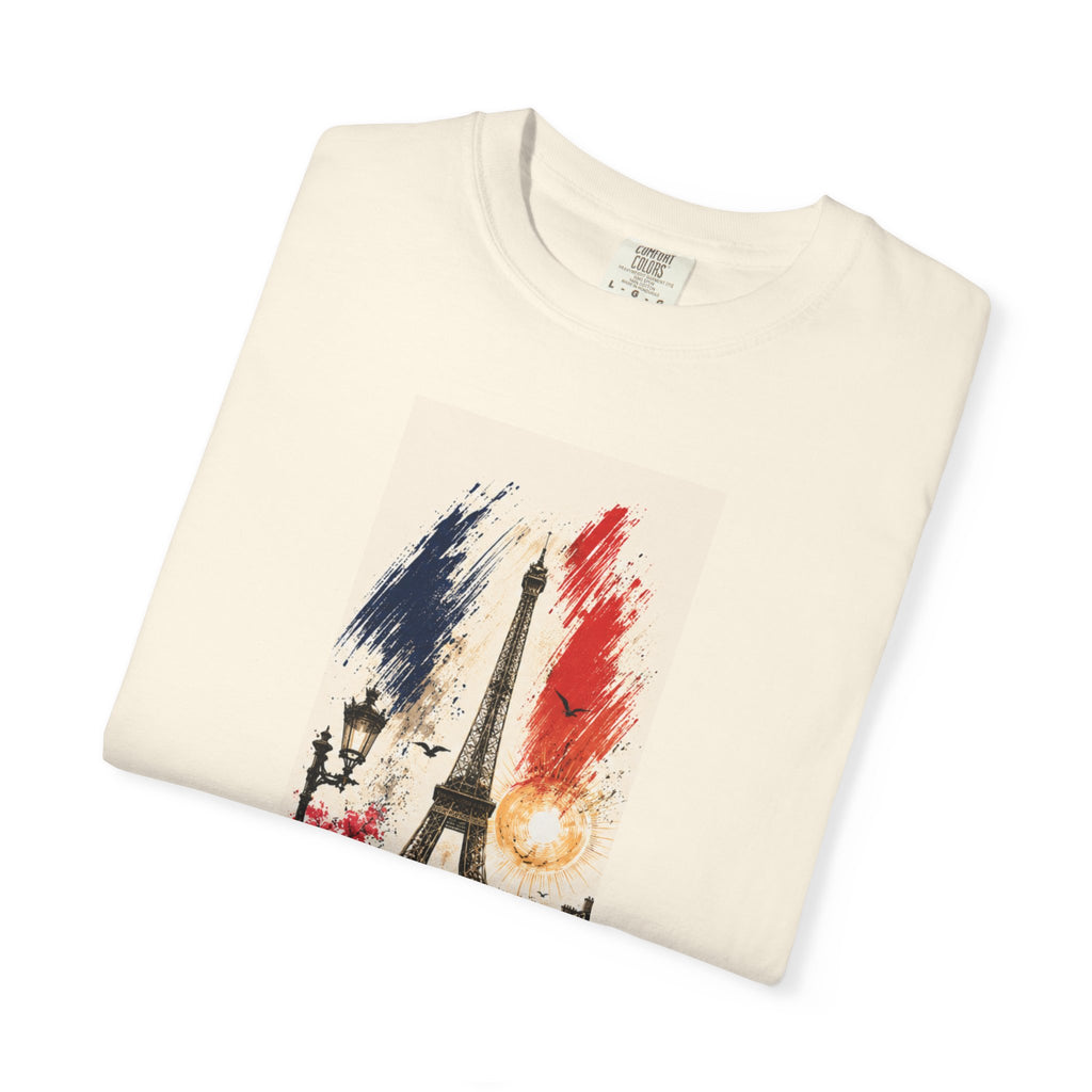 Paris Eiffel Tower Illustration T-Shirt | French Phrase Ce n'est pas la mer à boire
