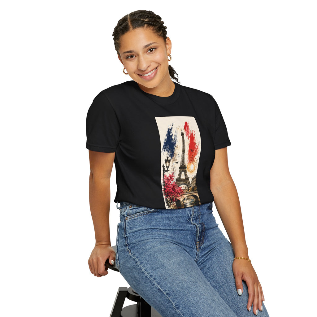 Paris Eiffel Tower Illustration T-Shirt | French Phrase Ce n'est pas la mer à boire