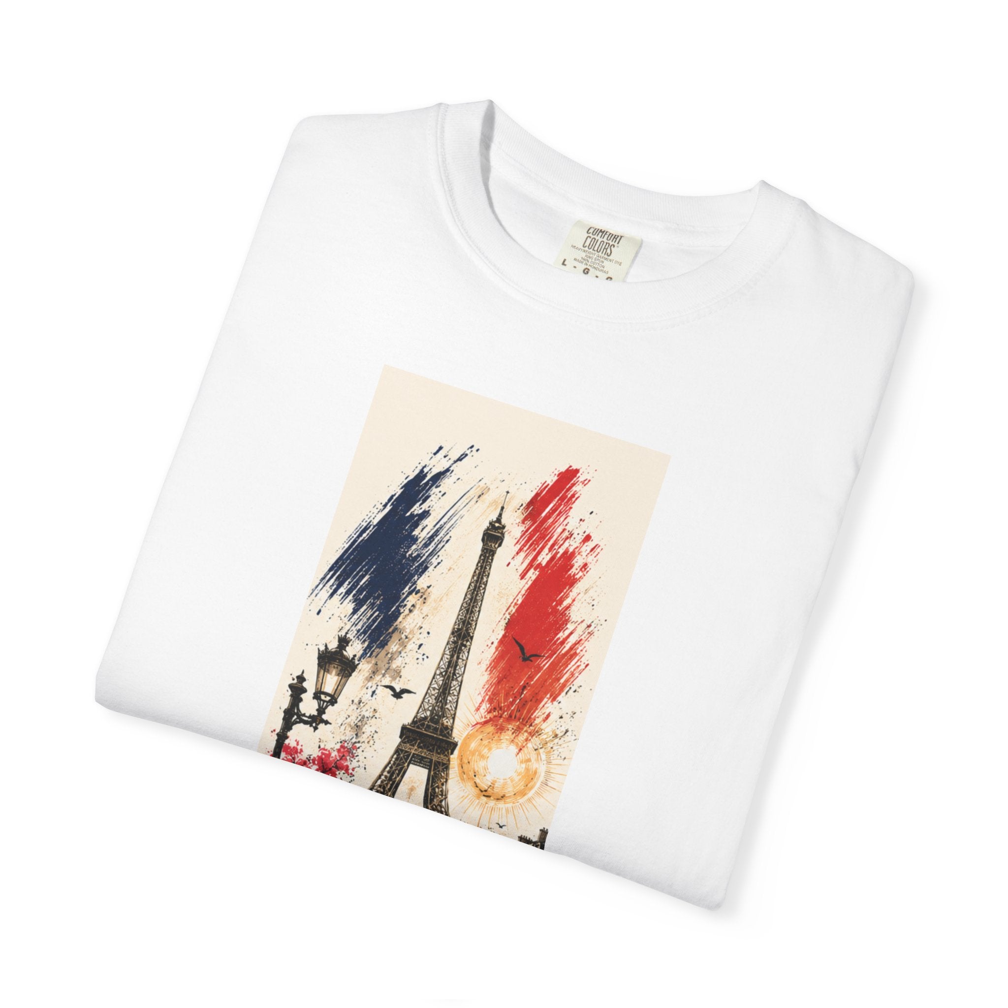 Paris Eiffel Tower Illustration T-Shirt | French Phrase Ce n'est pas la mer à boire